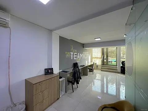 Kirayə verilir 1 otaqlı ofis 17 m²