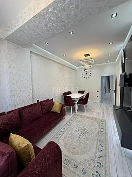 Kirayə verilir 2 otaqlı mənzil 60 m²