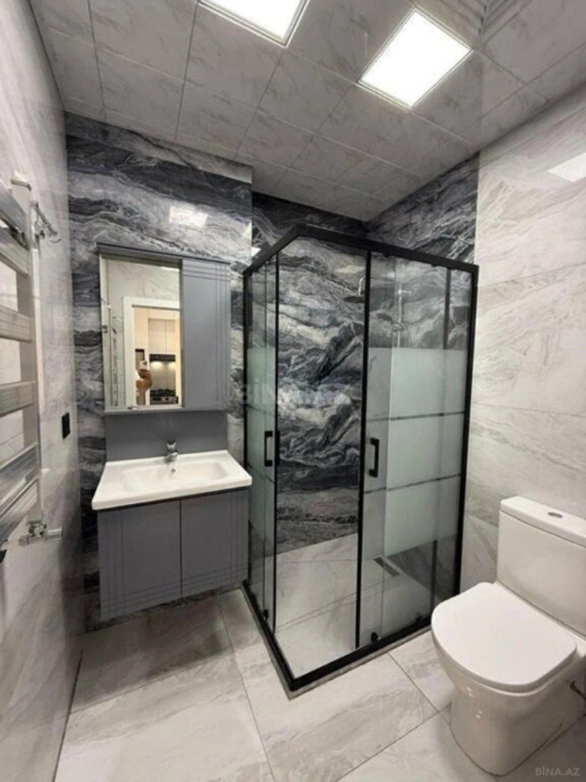 Kirayə verilir 2 otaqlı mənzil 60 m²