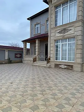 Kirayə verilir 5 otaqlı həyət evi 340 m²