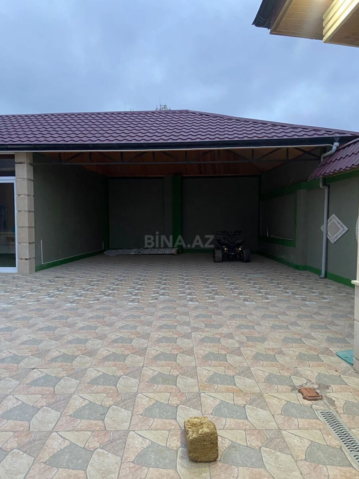 Kirayə verilir 5 otaqlı həyət evi 340 m²