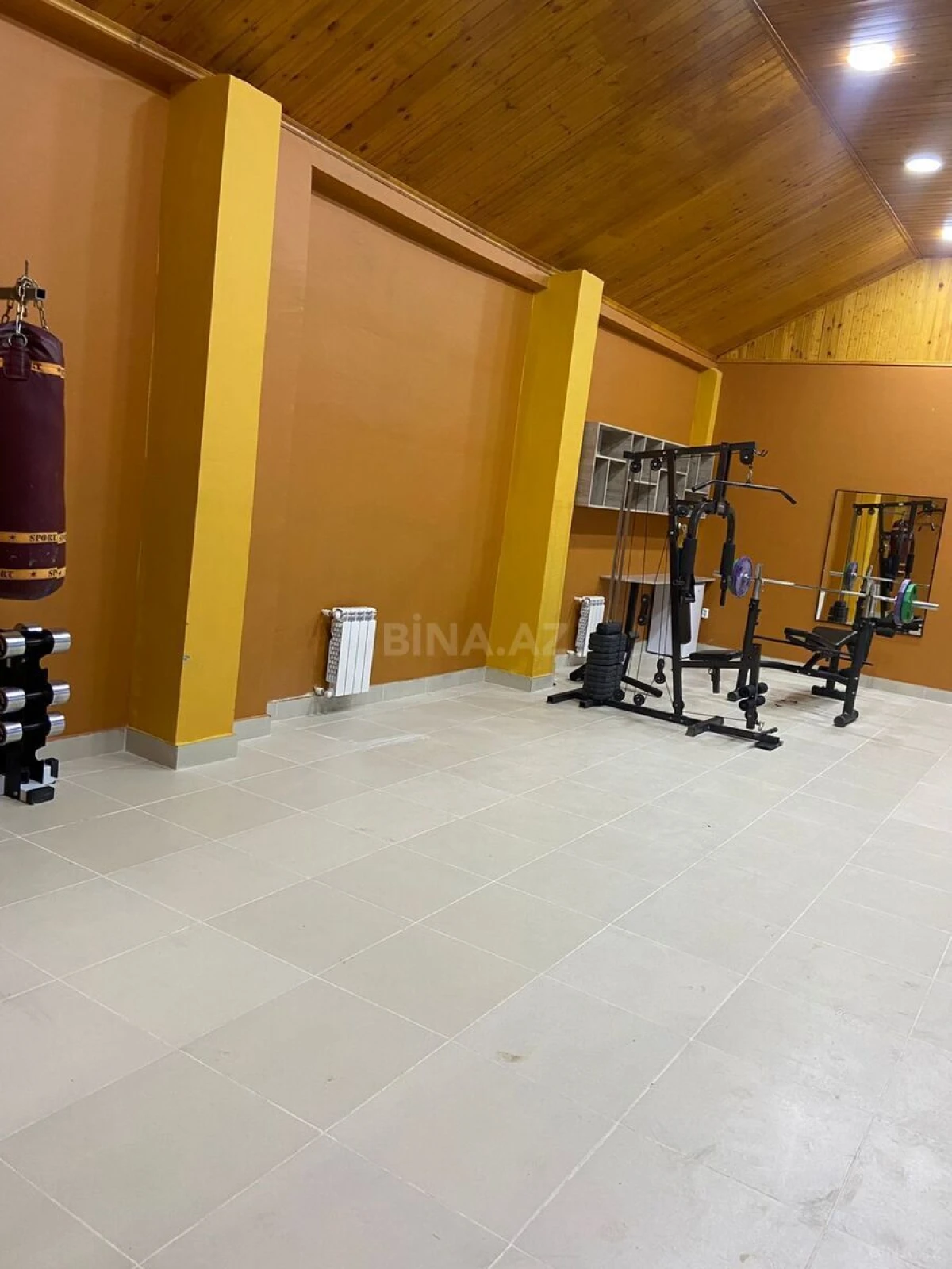 Kirayə verilir 5 otaqlı həyət evi 340 m²