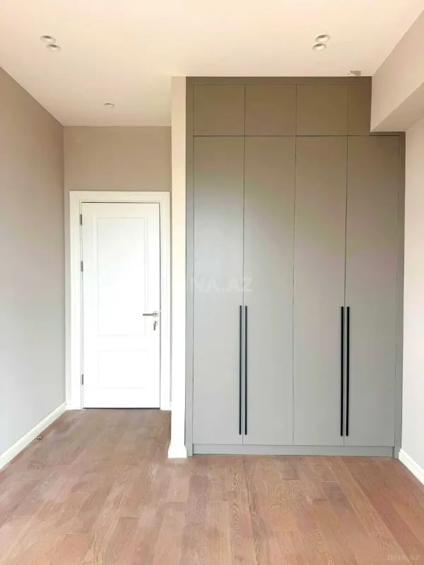 Satılır 3 otaqlı mənzil 75.5 m²