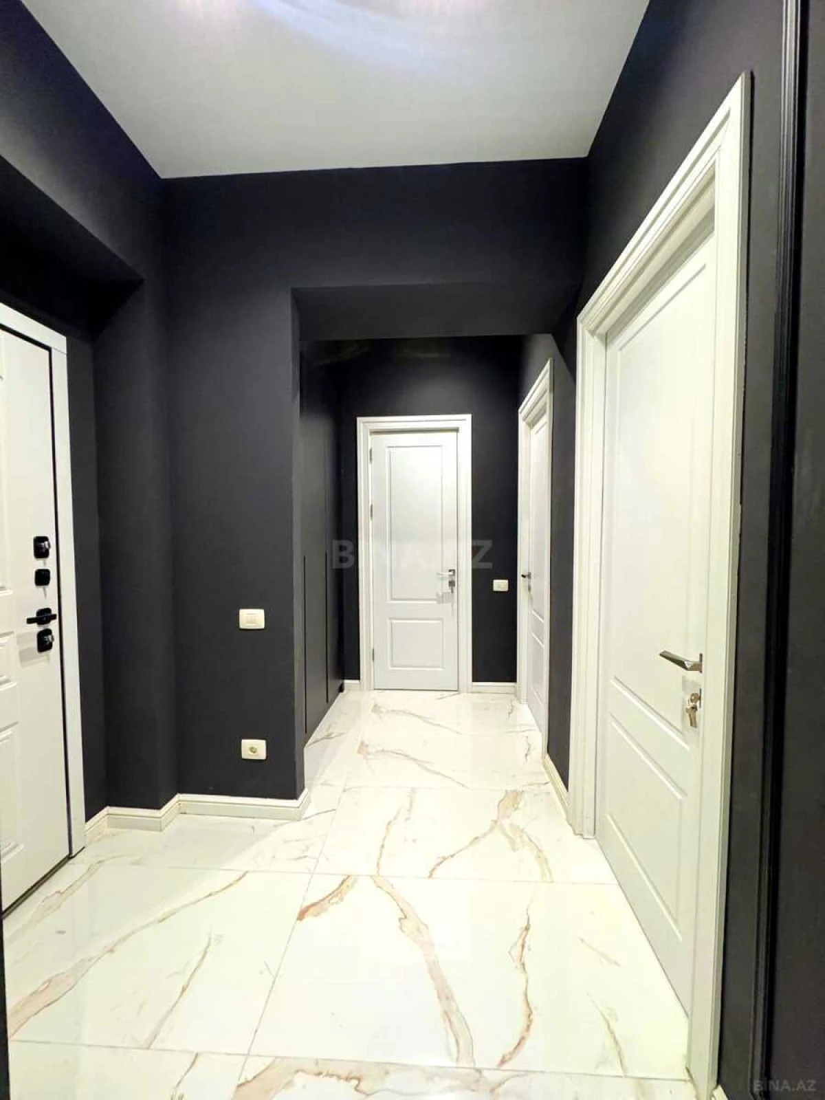 Satılır 3 otaqlı mənzil 75.5 m²