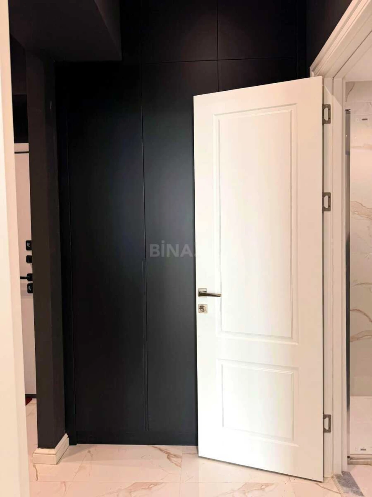 Satılır 3 otaqlı mənzil 75.5 m²