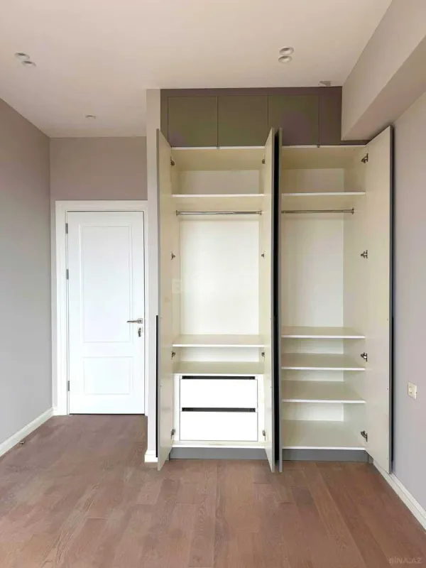 Satılır 3 otaqlı mənzil 75.5 m²