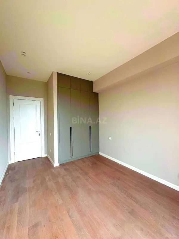 Satılır 3 otaqlı mənzil 75.5 m²