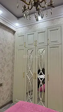 Kirayə verilir 2 otaqlı mənzil 78 m²