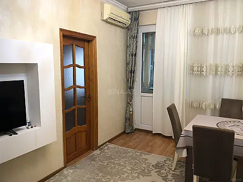 Satılır 4 otaqlı mənzil 75 m²