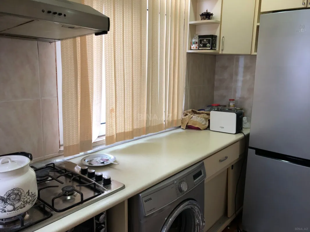 Satılır 4 otaqlı mənzil 75 m²