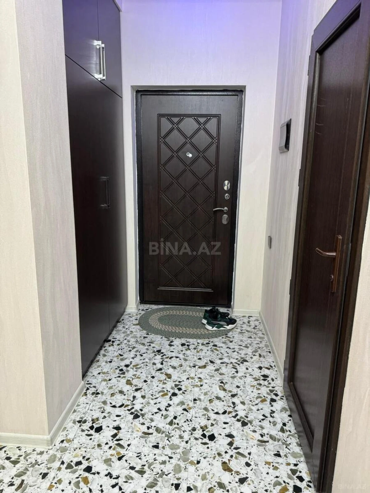Satılır 3 otaqlı mənzil 105 m²