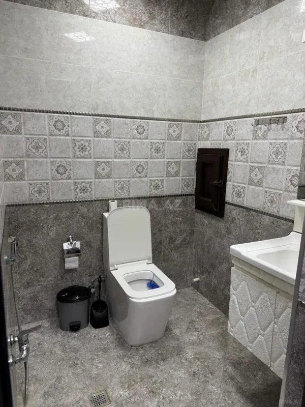 Satılır 3 otaqlı mənzil 105 m²