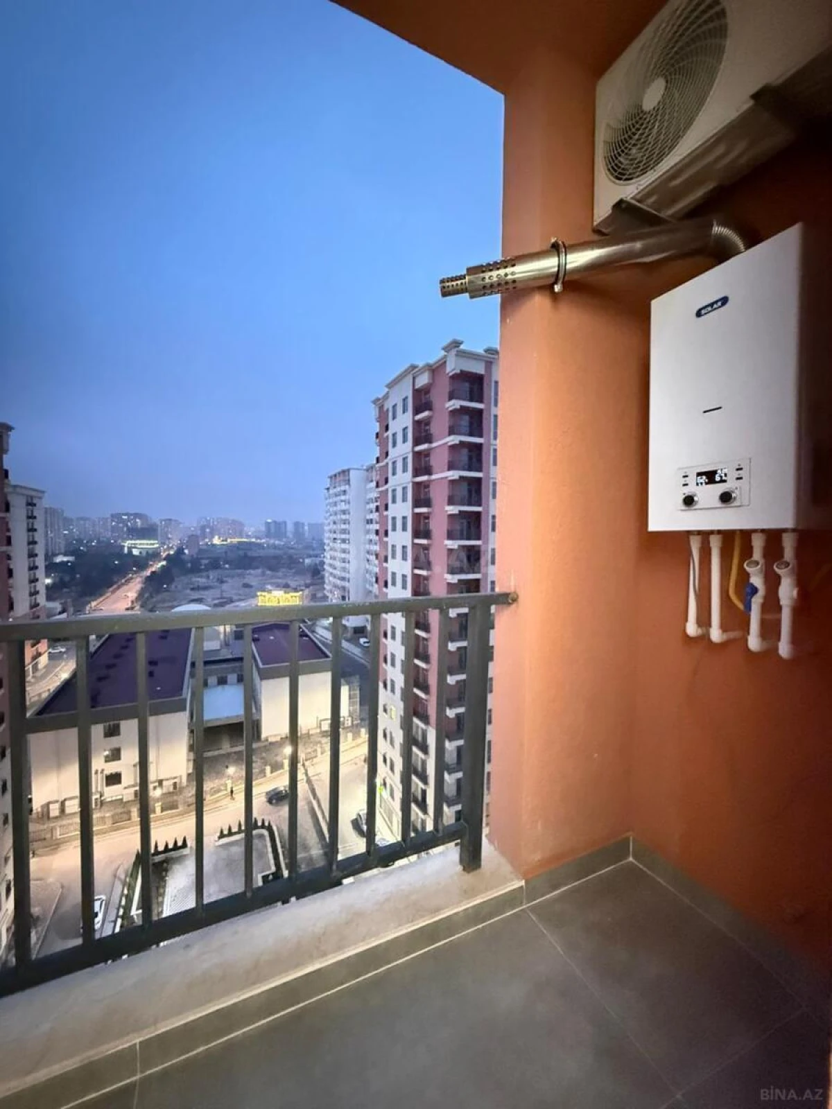 Satılır 2 otaqlı mənzil 52 m²