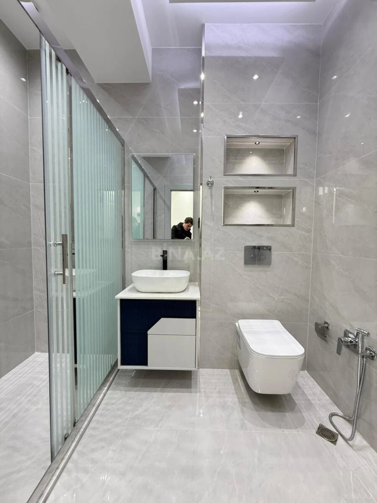 Satılır 2 otaqlı mənzil 52 m²