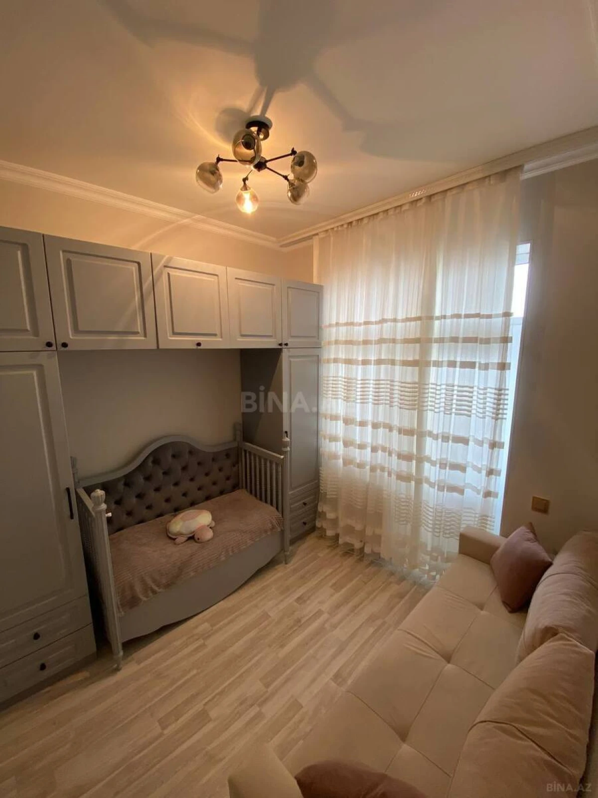 Satılır 3 otaqlı mənzil 90 m²