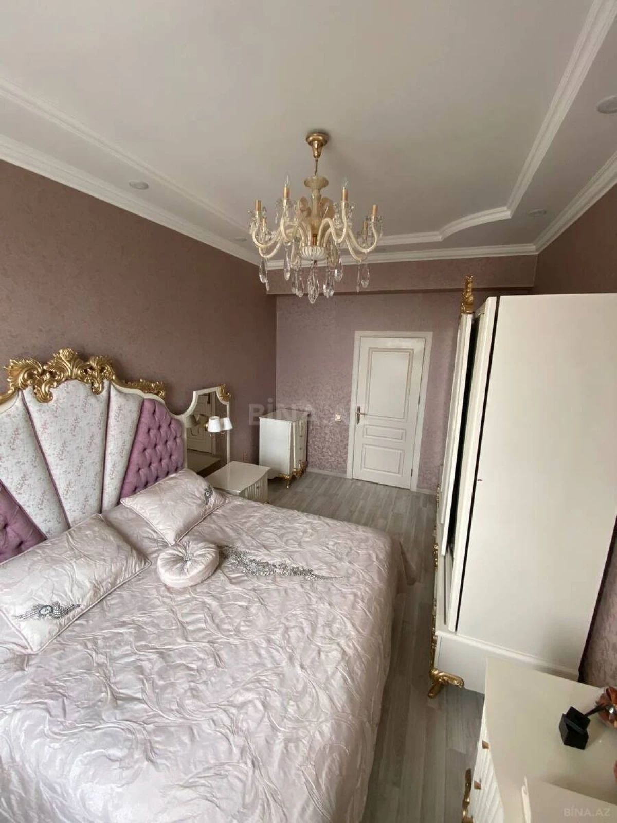 Satılır 3 otaqlı mənzil 90 m²