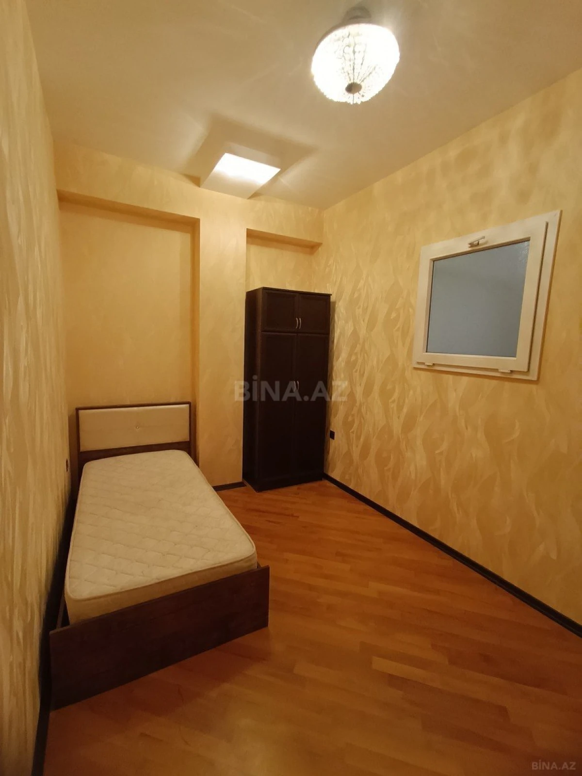 Kirayə verilir 3 otaqlı mənzil 77 m²