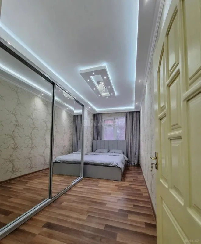 Satılır 2 otaqlı mənzil 55 m²