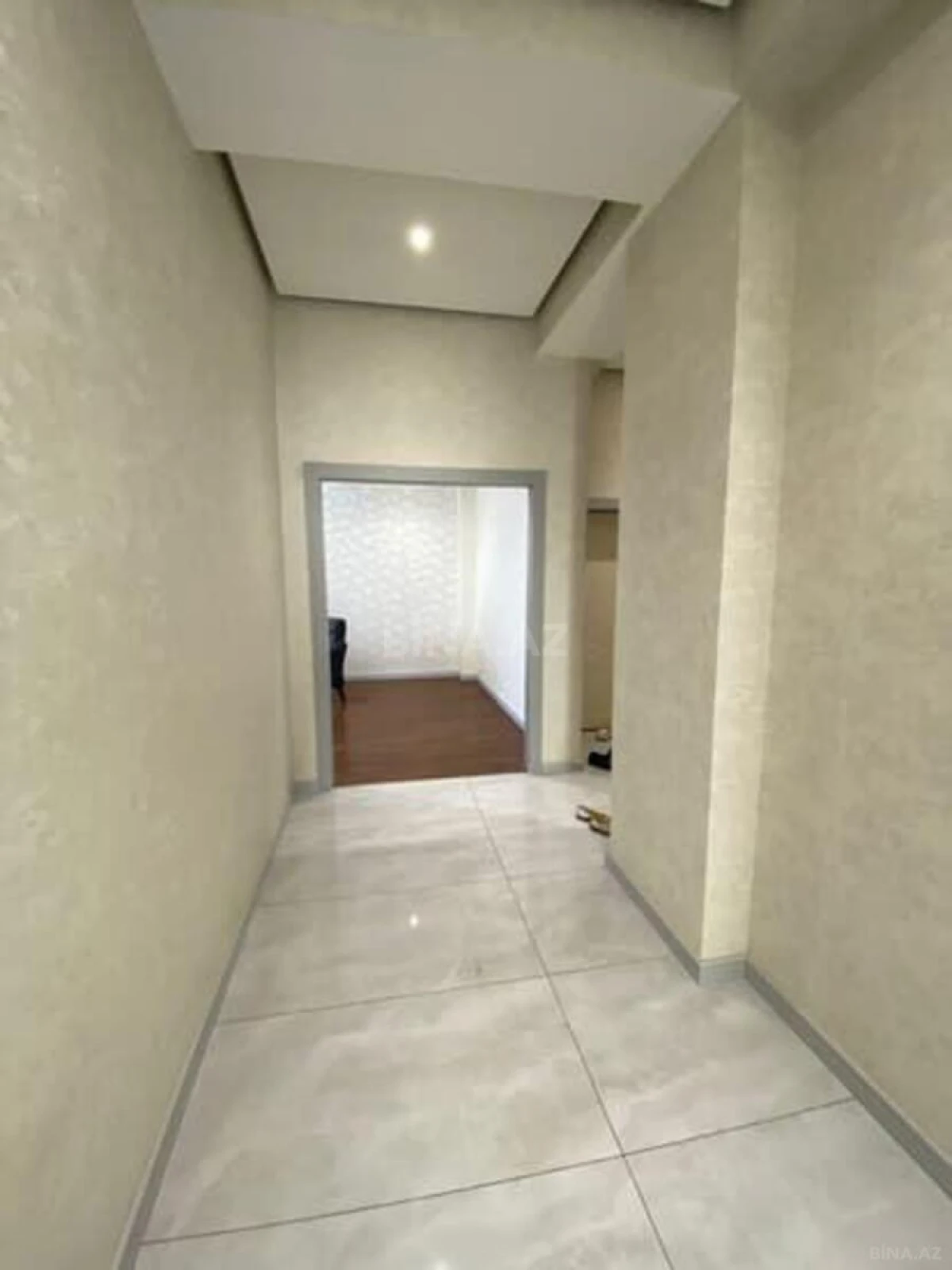 Kirayə verilir 3 otaqlı mənzil 135 m²