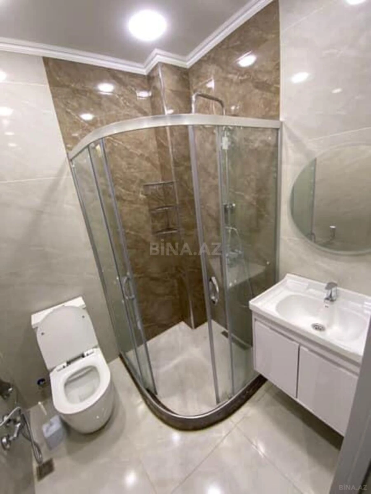 Kirayə verilir 3 otaqlı mənzil 135 m²