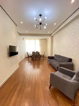 Kirayə verilir 3 otaqlı mənzil 135 m² — Bakı, Memar Əcəmi yanı 3 otaq 135.00 m²