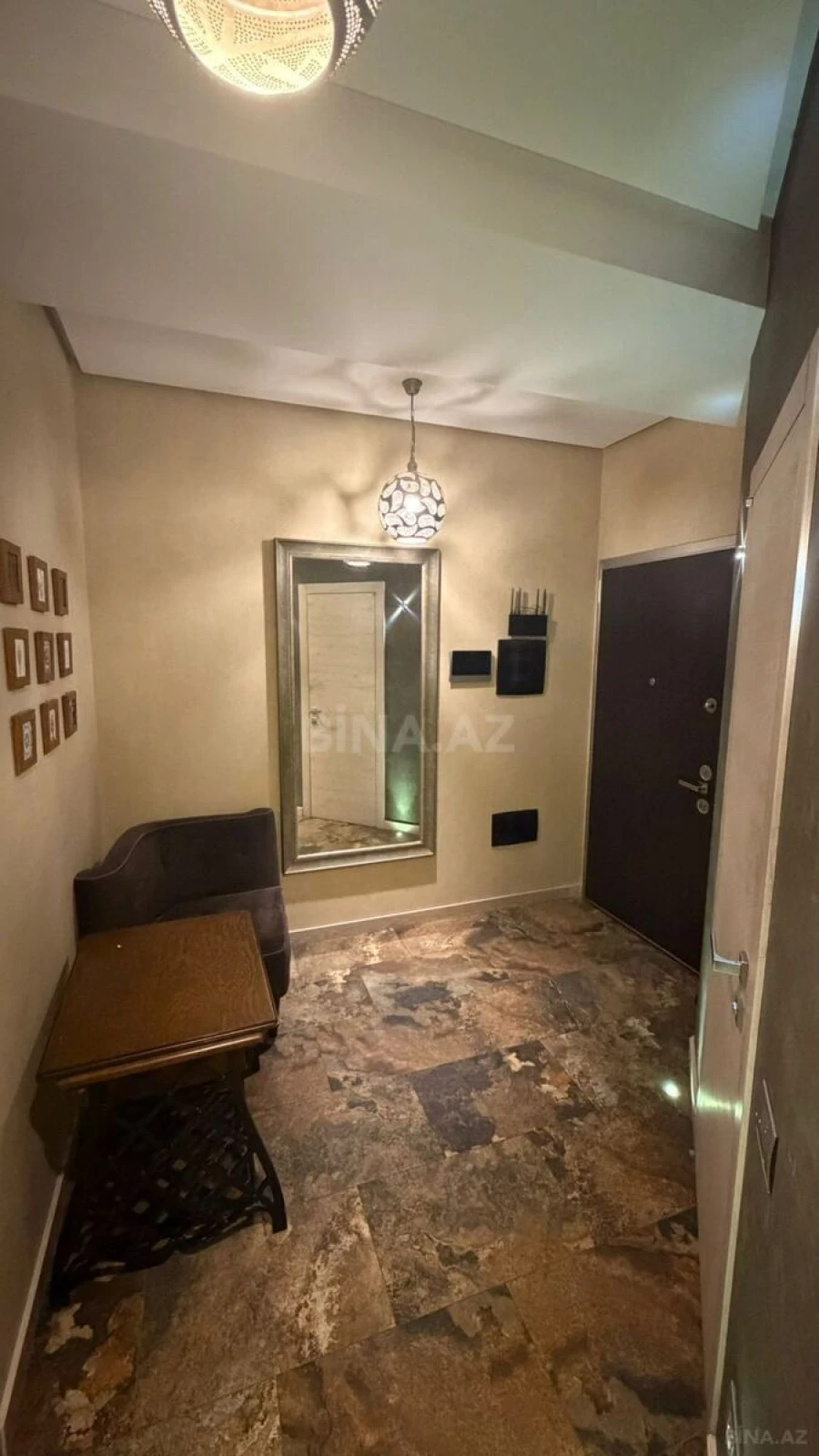 Satılır 3 otaqlı mənzil 140 m²