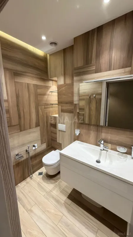 Satılır 3 otaqlı mənzil 140 m²