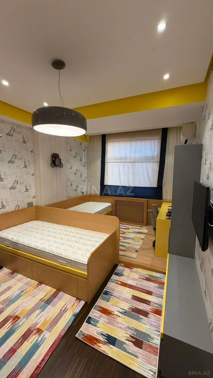 Satılır 3 otaqlı mənzil 140 m²