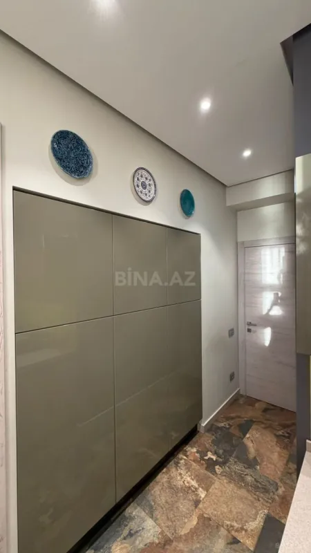Satılır 3 otaqlı mənzil 140 m²