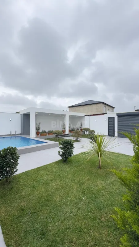 Satılır 4 otaqlı həyət evi 170 m²