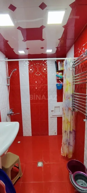 Satılır 4 otaqlı mənzil 128 m²