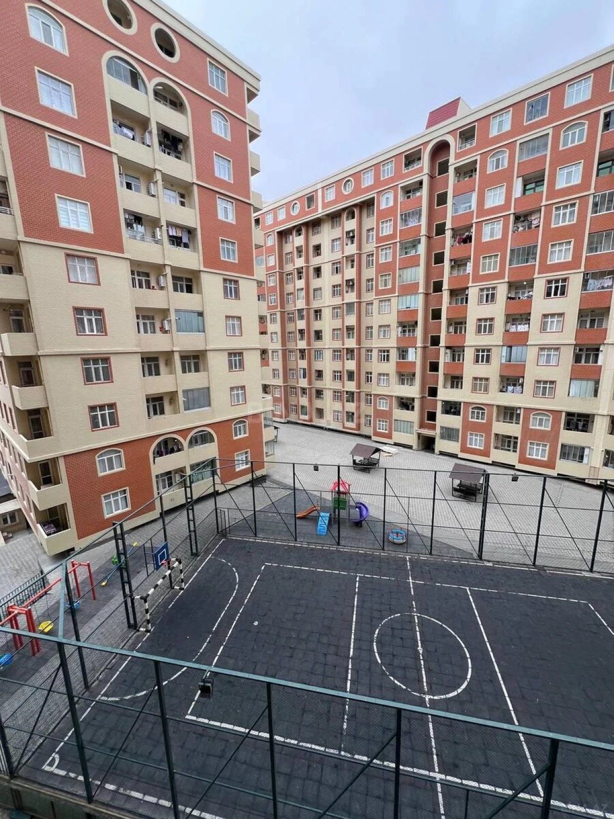 Satılır 2 otaqlı mənzil 60 m²