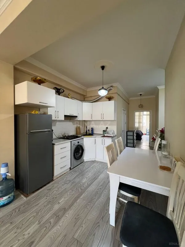 Satılır 2 otaqlı mənzil 60 m²