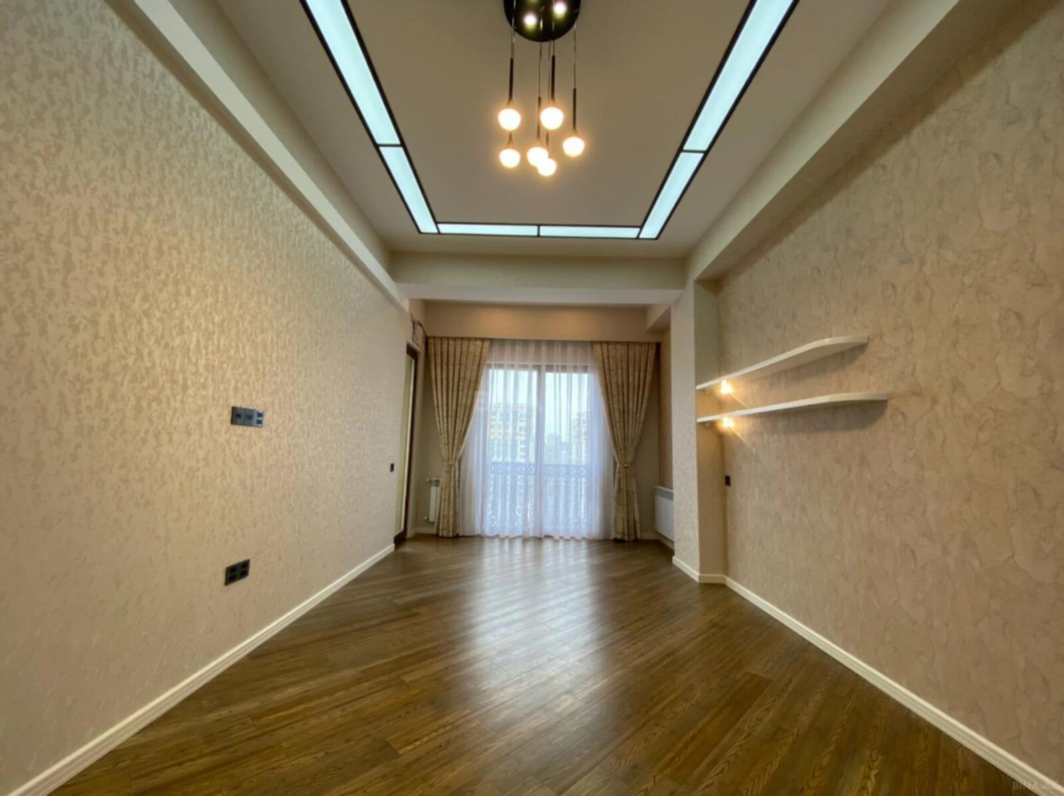 Satılır 2 otaqlı mənzil 55 m²