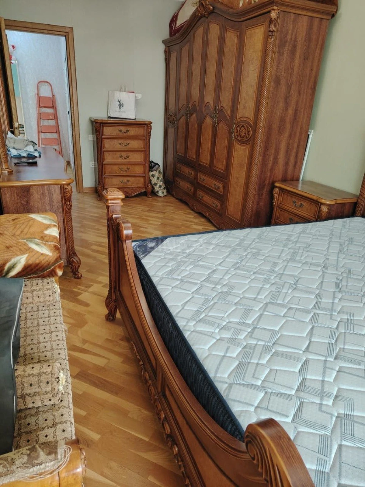 Kirayə verilir 2 otaqlı mənzil 100 m²