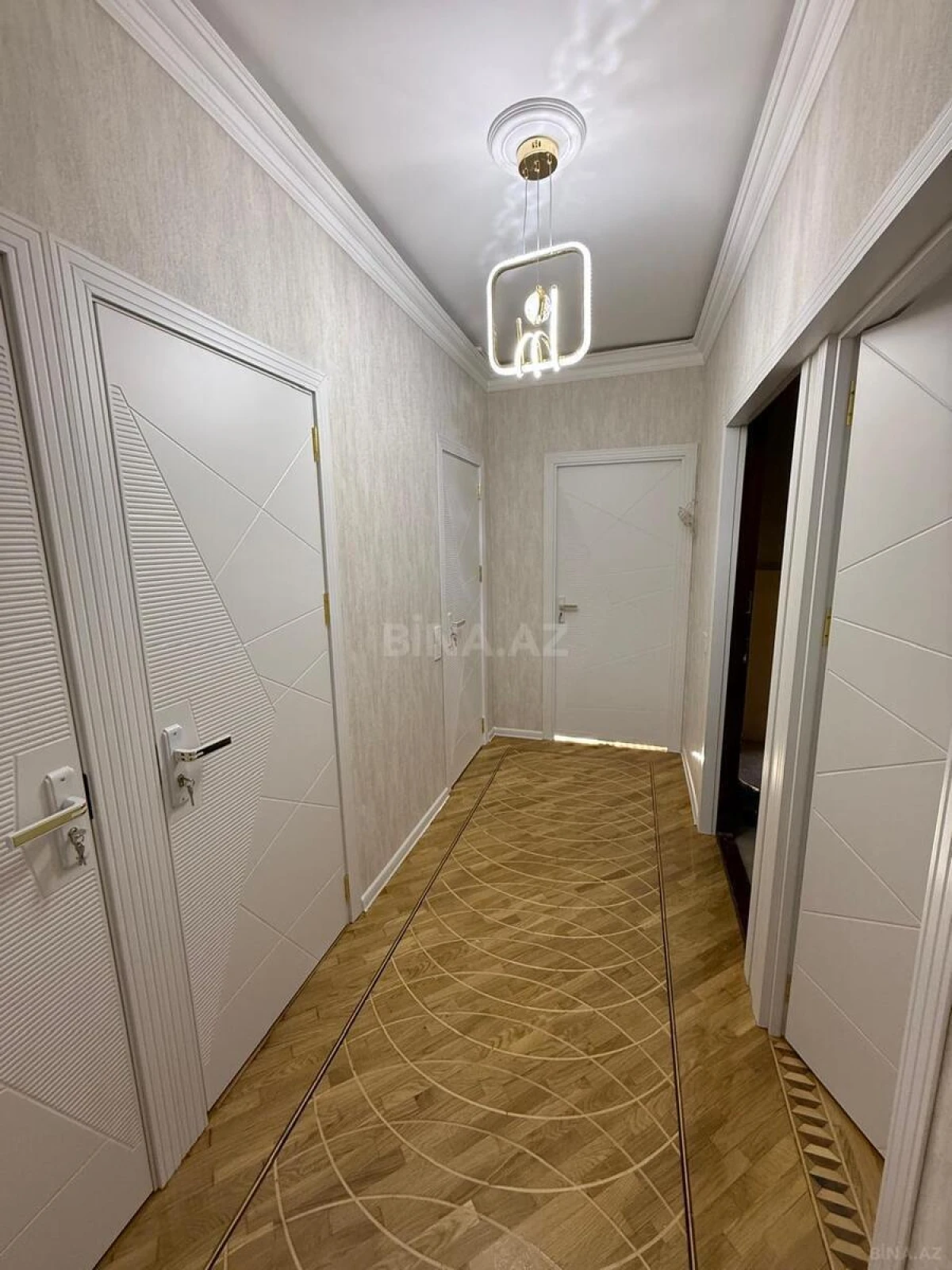Satılır 2 otaqlı mənzil 65 m²