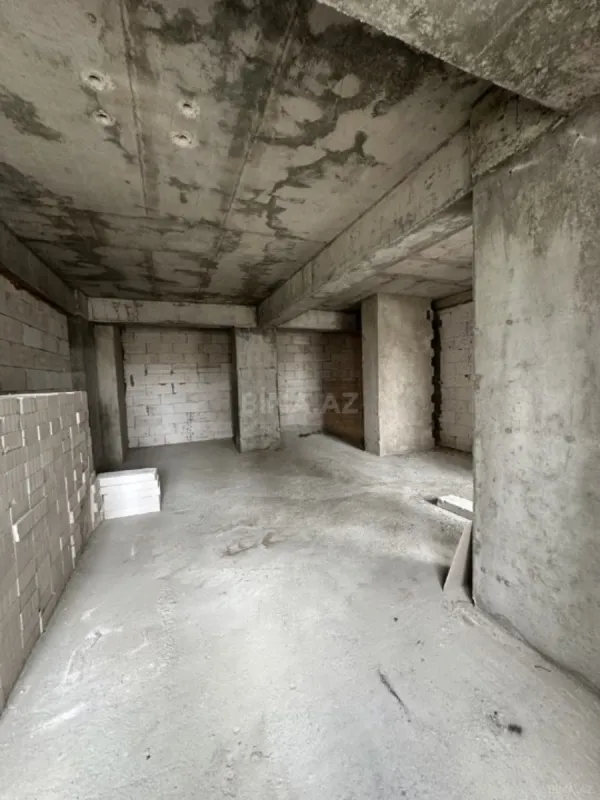 Satılır 3 otaqlı mənzil 127 m²