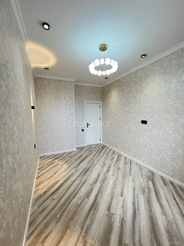 Satılır 2 otaqlı mənzil 68 m²