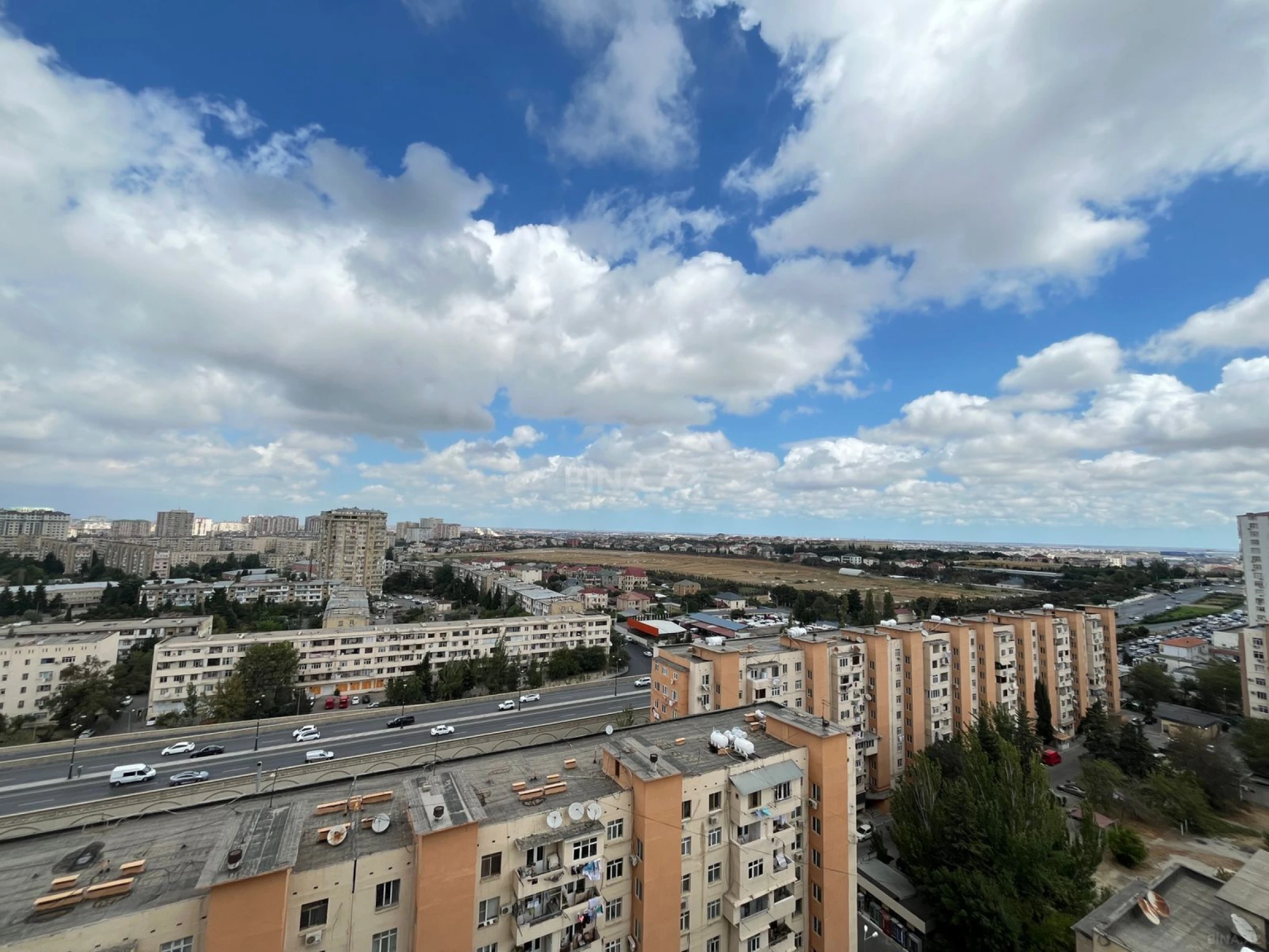 Satılır 2 otaqlı mənzil 68 m²