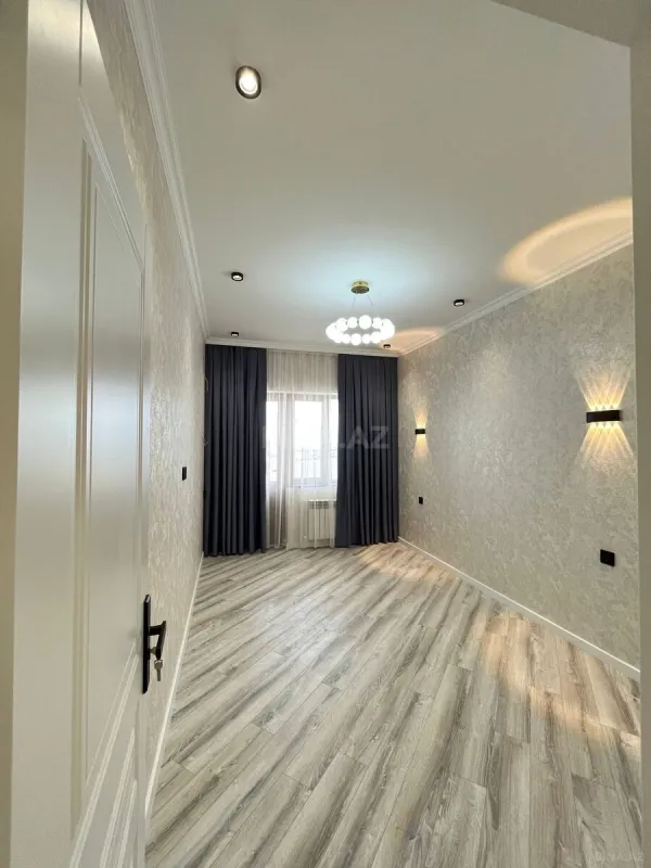 Satılır 2 otaqlı mənzil 68 m²