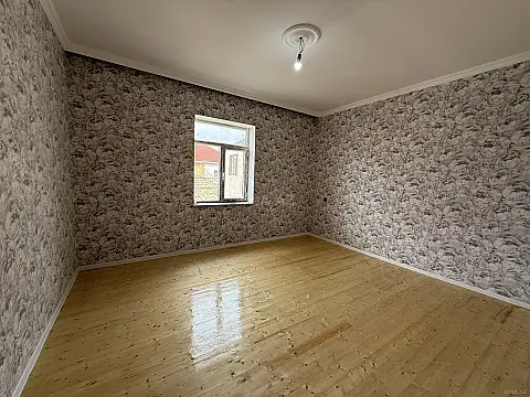 Satılır 3 otaqlı həyət evi 100 m²