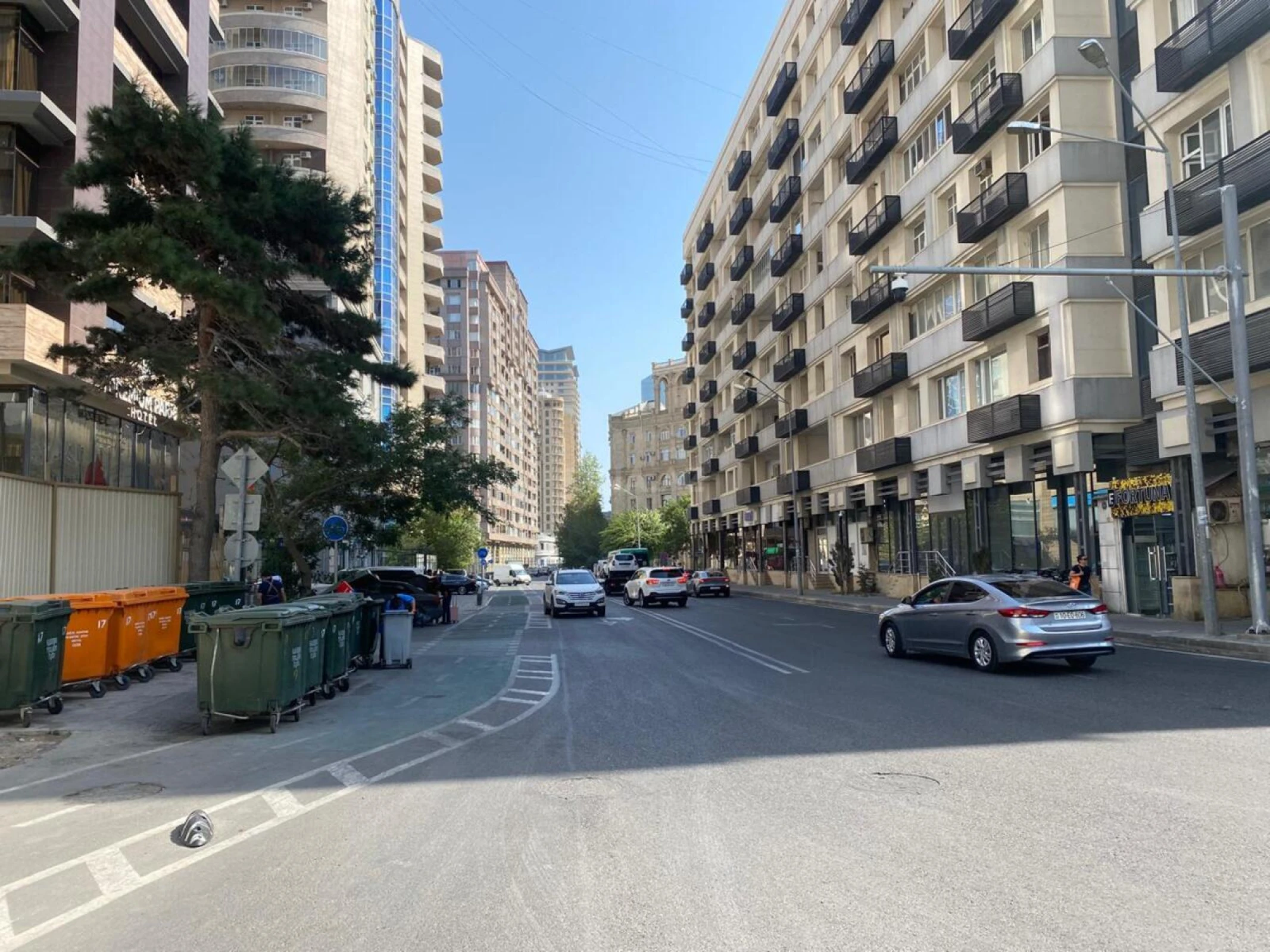 Satılır 4 otaqlı mənzil 209 m²