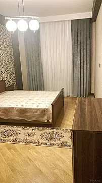 Kirayə verilir 3 otaqlı mənzil 135 m²