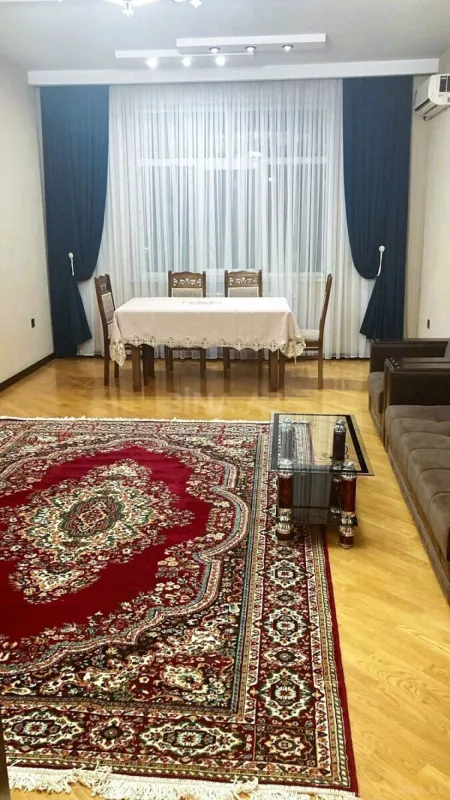 Kirayə verilir 3 otaqlı mənzil 135 m²