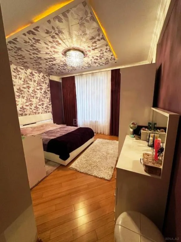 Satılır 3 otaqlı mənzil 102 m²
