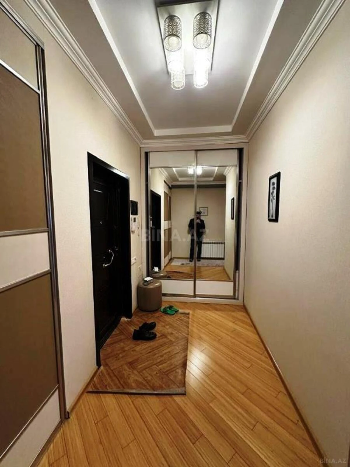 Satılır 3 otaqlı mənzil 102 m²