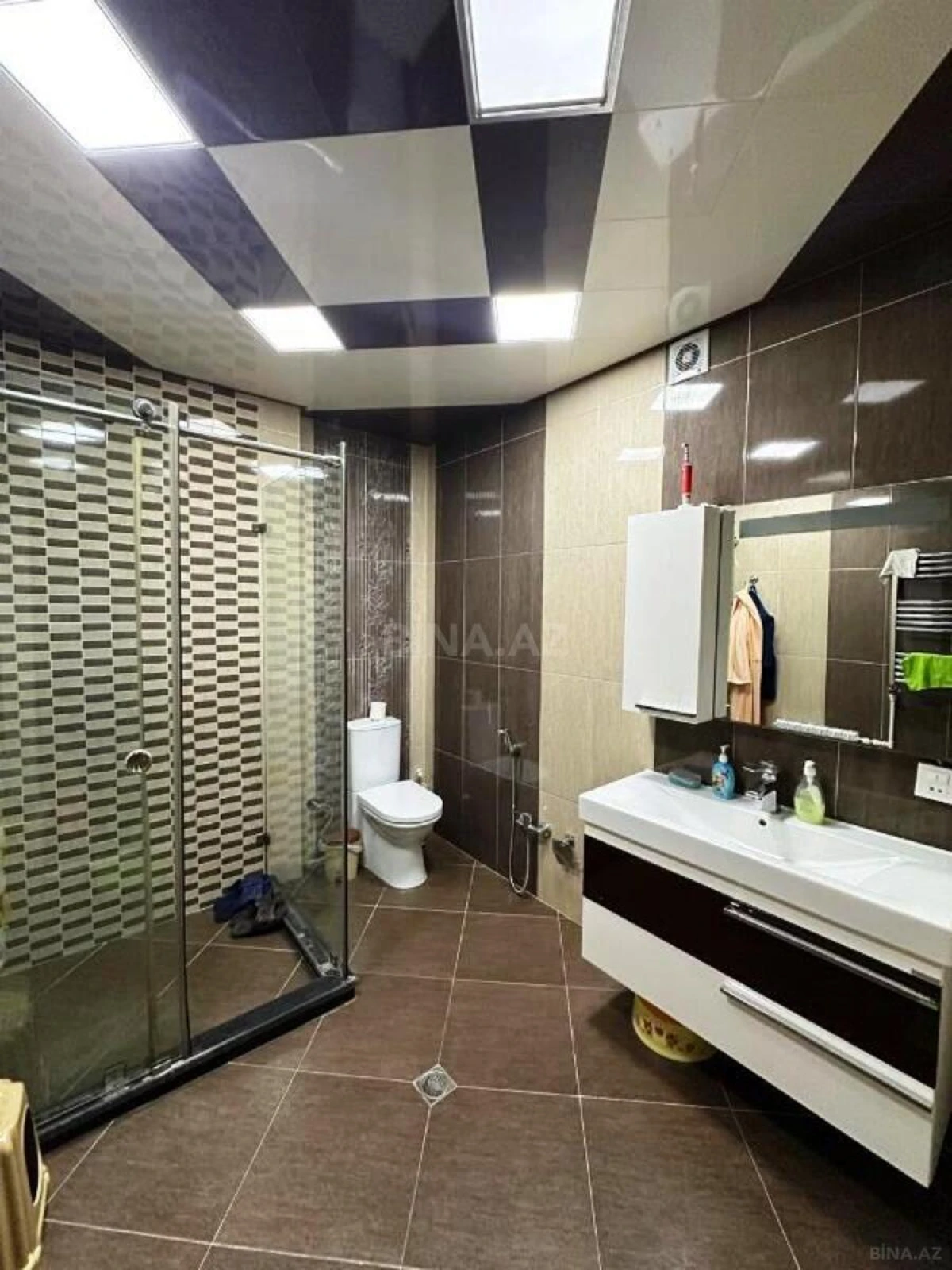 Satılır 3 otaqlı mənzil 102 m²