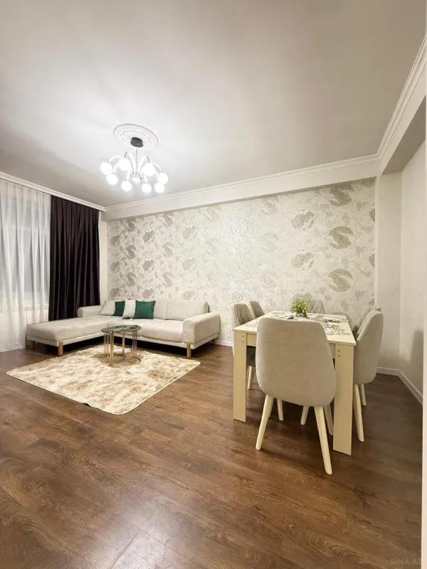 Satılır 2 otaqlı mənzil 76 m²