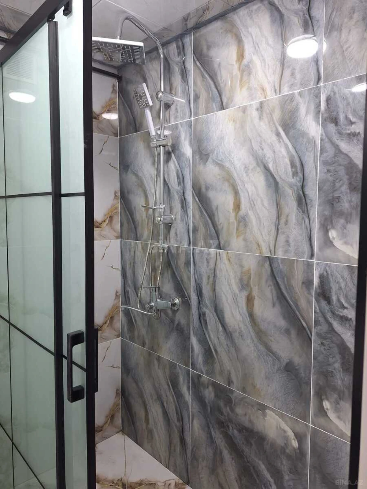 Satılır 2 otaqlı mənzil 52 m²