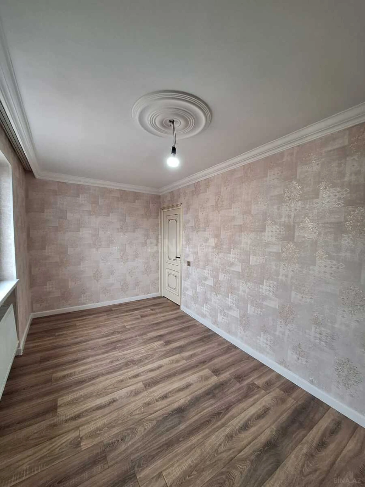 Satılır 2 otaqlı mənzil 52 m²